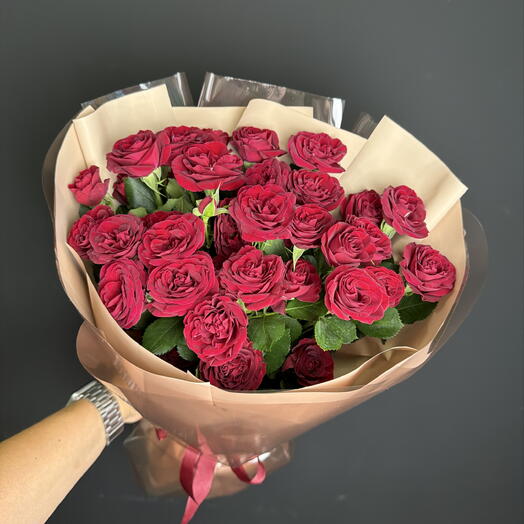 Букет из 9 бордовых кустовых роз