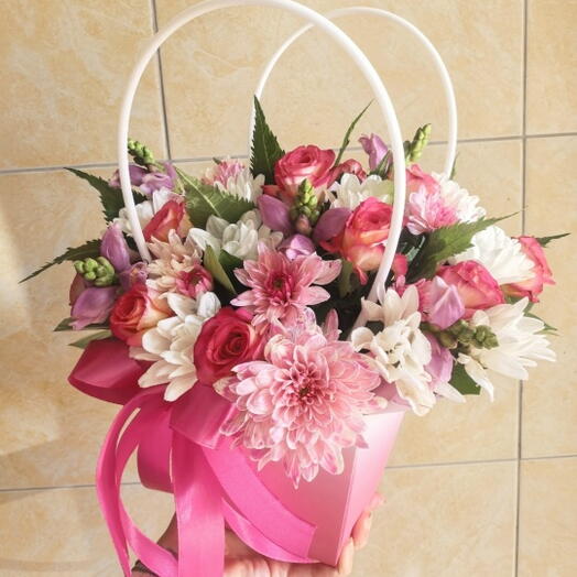 Композиция из  кустовой хризантемы 💝