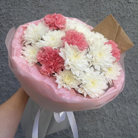 Valentine's Day bouquet of chrysanthemums and Dianthuses