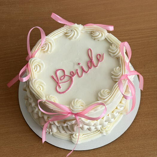 Торт на девичник невесте подружке 1 кг на 5-7 человек BRIDE с декором ламбет
