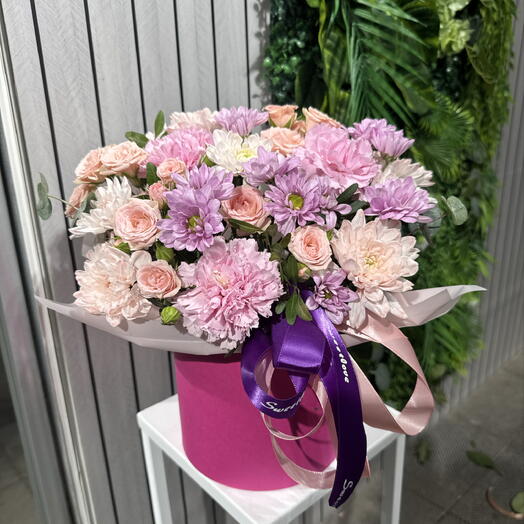 Композиция с кустовой розой и диантусами🌸 44001