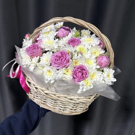 Композиция из кустовых роз
