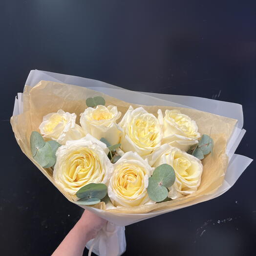 Пионовидная роза Кандилайт 🌼