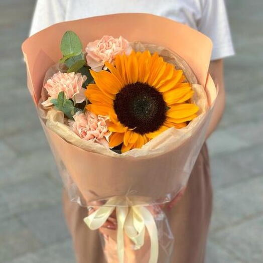 Полевой букет-комплимент подсолнух и диантусы🧡/Доставка цветов Булгаково