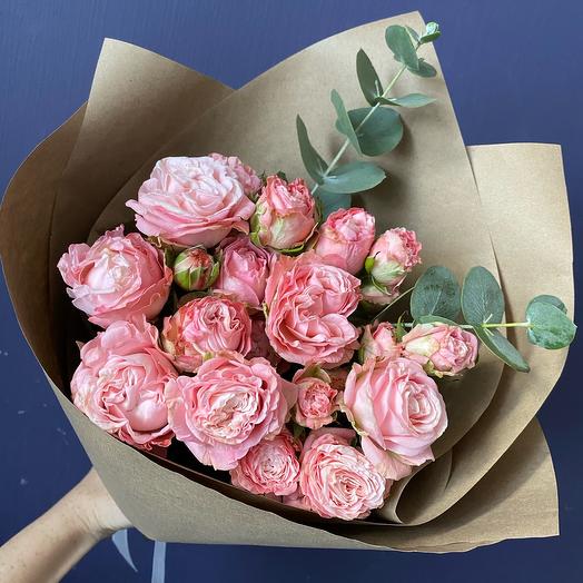 A peony - shaped compliment