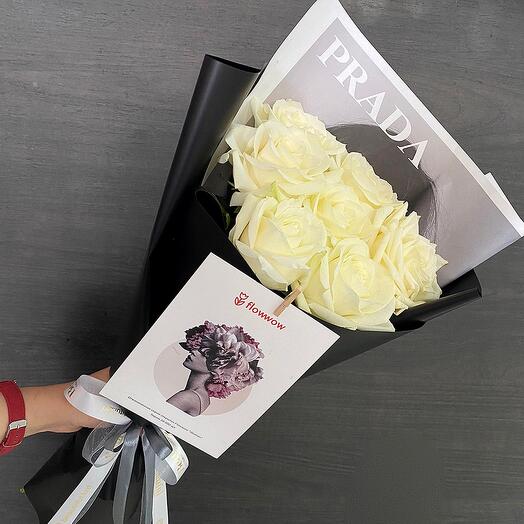 7 white PRADA roses