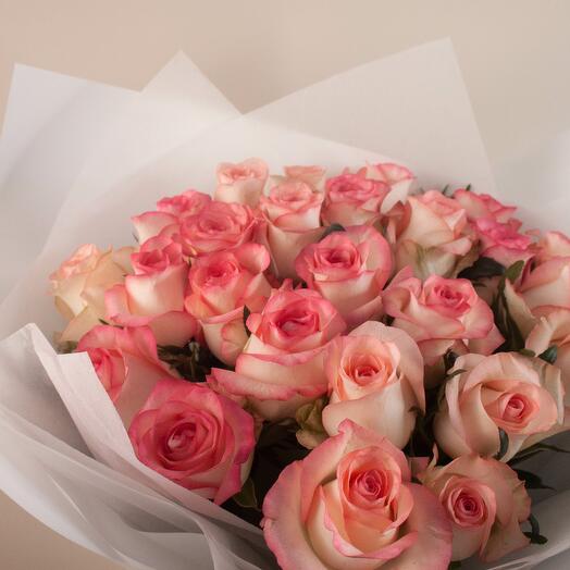 Нежные розы 25 шт