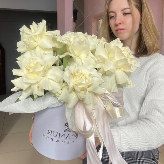 Rosas francesas blancas en una Caja