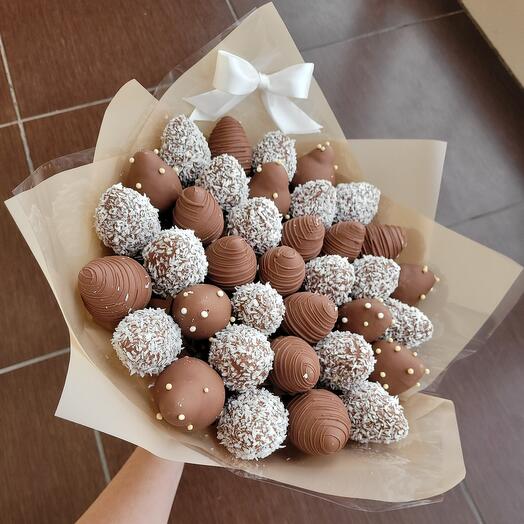 🍓Букет из клубники в молочном шоколаде CLASSIC