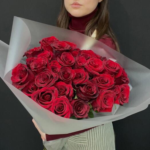 Красные розы 35 шт