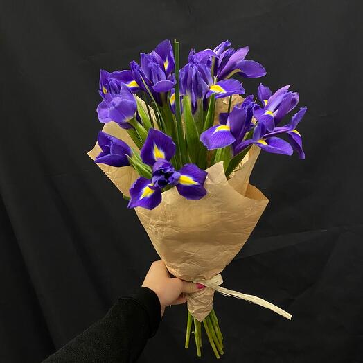 Букет из ирисов