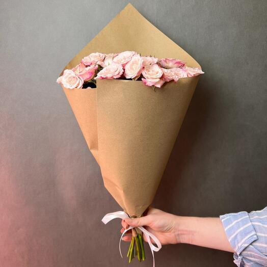 Bouquet of bush rose Reflex 9 pcs in craft
