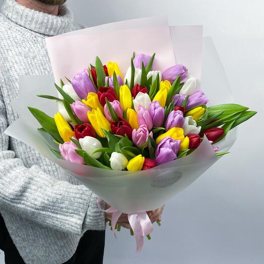 Delicate bouquet of mixed tulips (size XXL)