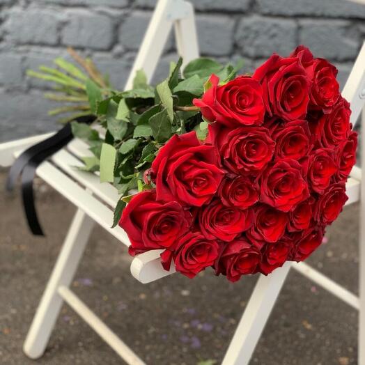 Высокие розы траурные