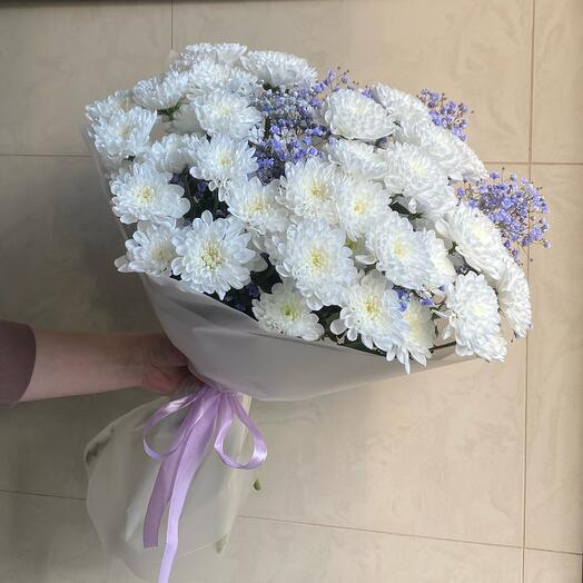 Букет из хризантем с гипсофилой 💜 🤍