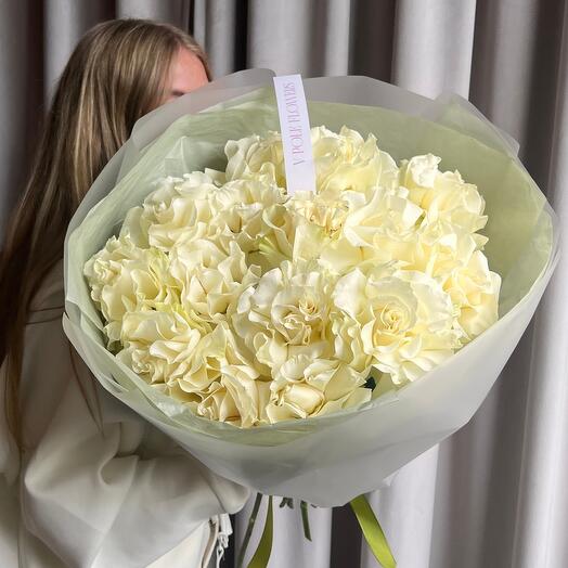 Bouquet of 15 French roses