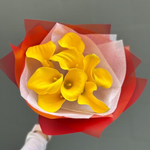 Желтые каллы Luxury Flowers