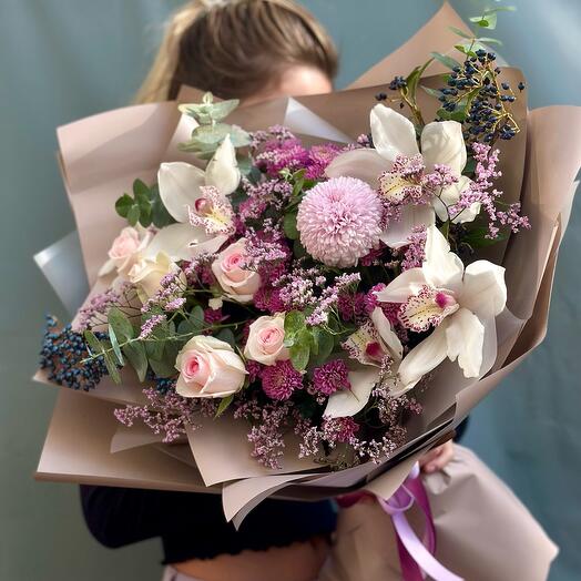 Ramo de autor con orquídea, Santini y Limonium