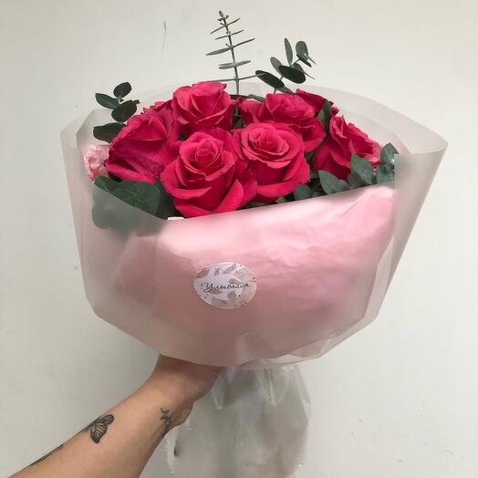 Bouquet of Kenyan roses and eucalyptus