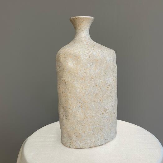 NORDIC BEIGE керамическая ваза на анти скользящих ножках H25x12,5x9