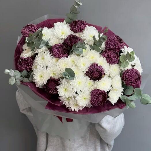 Королевский букет из хризантем