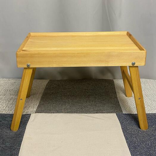 Столик на кровать