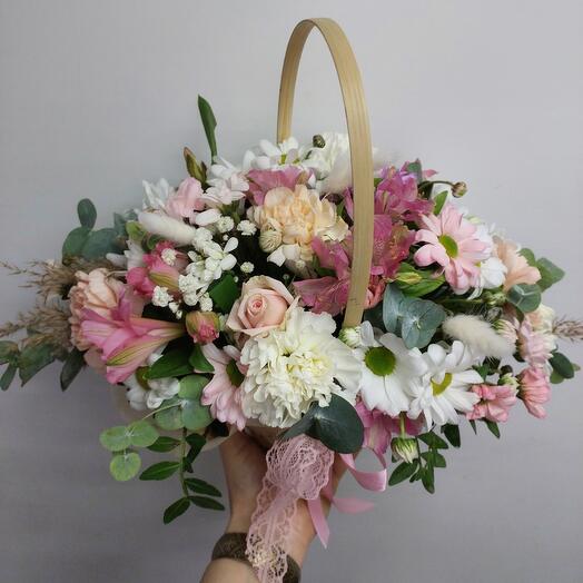 Cesta con rosetas