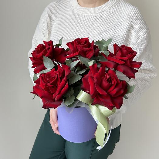 Rosas francesas rojas en una Caja (D147)