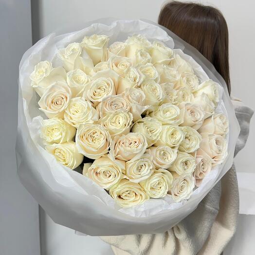 Bouquet of 45 Ecuadorian white roses