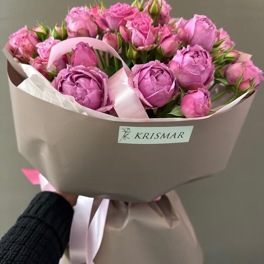 Pink bouget