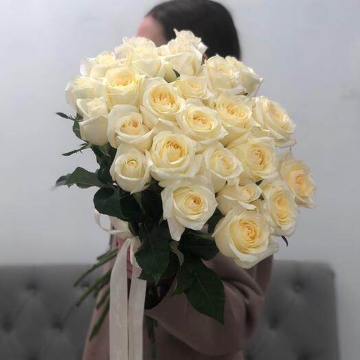 25 пионовидных стойких роз