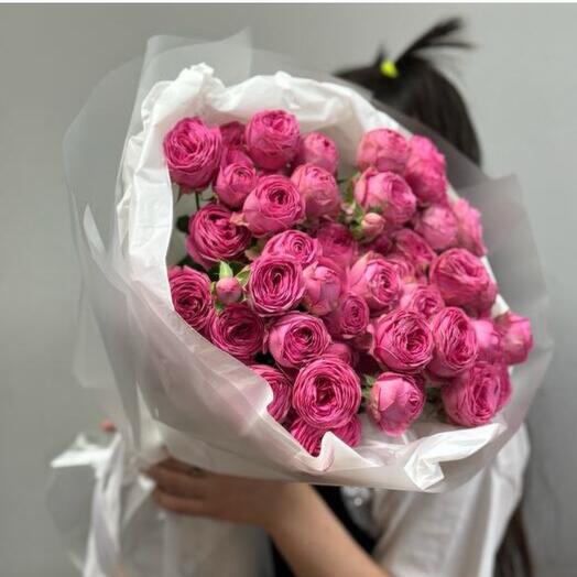 Шикарный букет пионовидных роз 11 шт