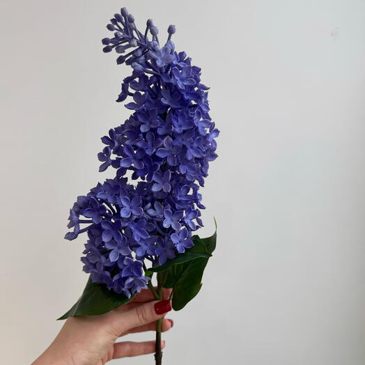 Искусвенная сирень