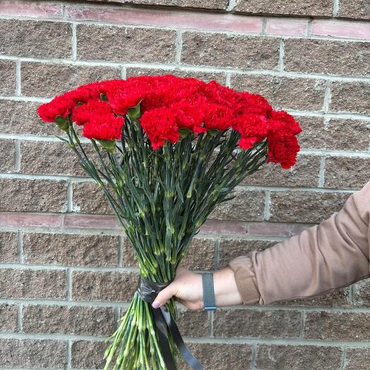 70 Красных Гвоздик (траур)