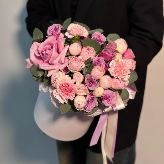 Arrangement in pink and purple shades