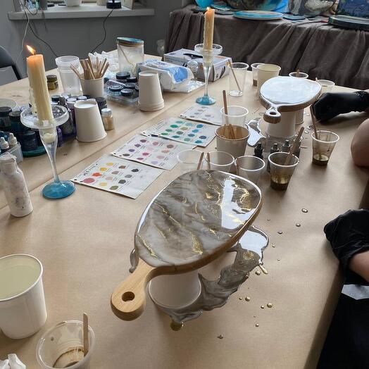 Мастер-класс на создание сервировочной доски из эпоксидной смолы