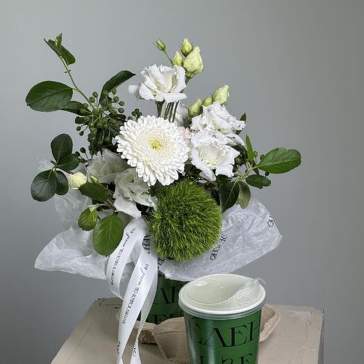 Flowers and coffee 🧸