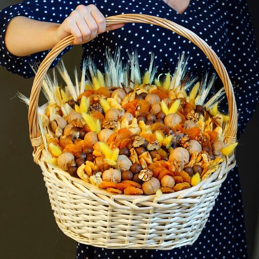 Большая корзина с сухофруктами и орехами 💛🌿
