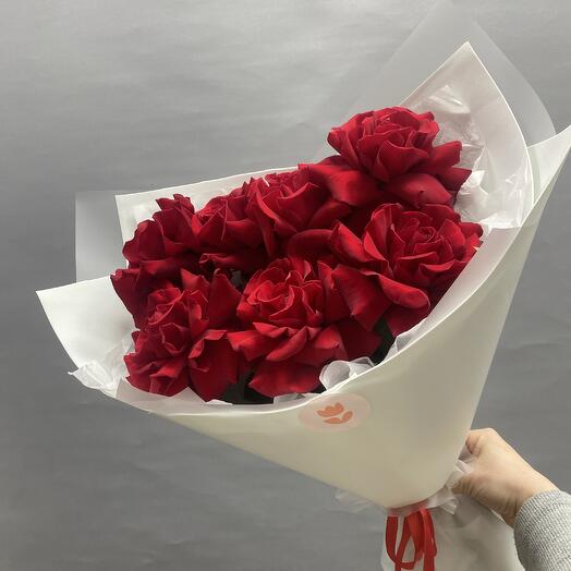 Букет из 7 ажурных роз