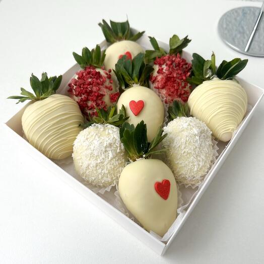 Клубника в шоколаде набор: «Пломбир» из 9-12 ягод