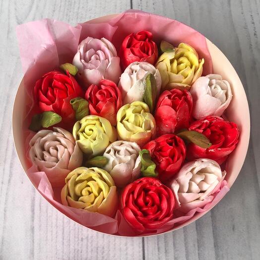 Зефирный букет из свежих тюльпанов в подарок