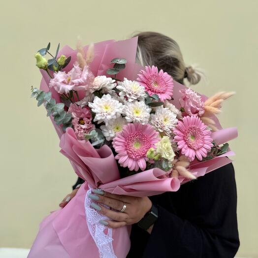 Розовый букет с гермини