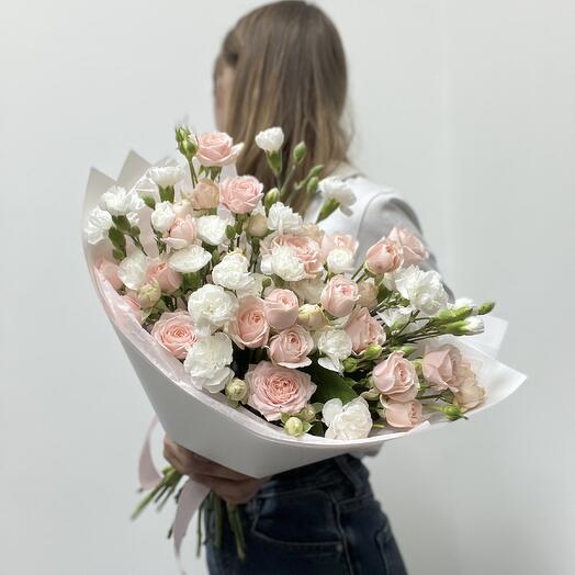 Розы и кустовые диантусы