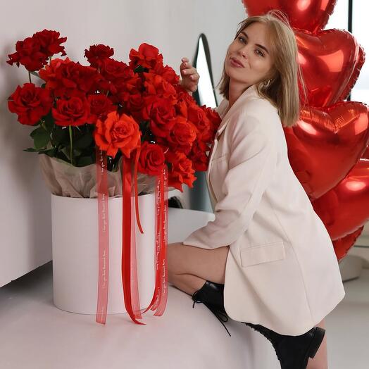 ️️️💋💋💋Огромная шляпная коробка с красными Французскими розами  Premium