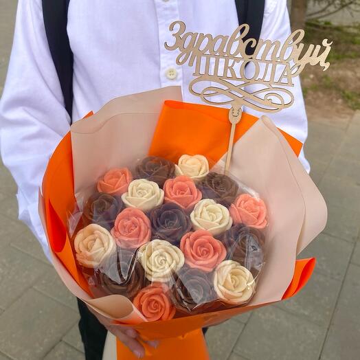 Букет из шоколадных роз «здравствуй школа», 1 сентября, школьникам