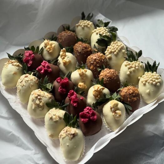 Клубника в шоколаде «Berry Wonder Smile»