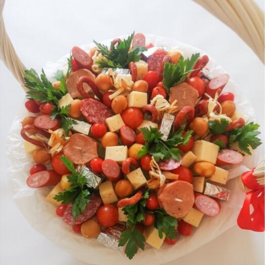 Корзинка сырно-мясная
