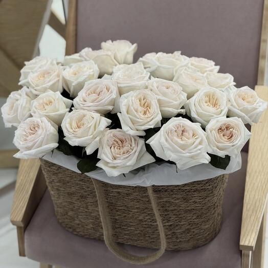 Корзина с цветами Вайт охара