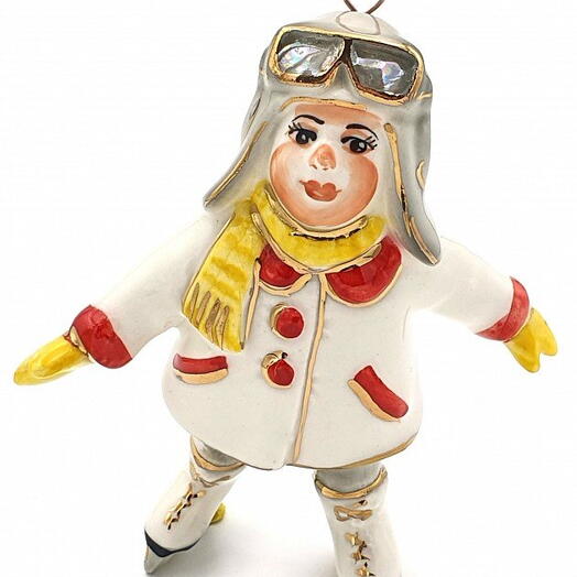 Ёлочная игрушка "Девочка на коньках" (Фарфоровая мануфактура)