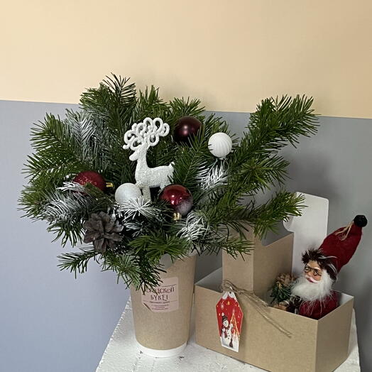 Новогодний комплимент в стаканчике с Дедом Морозом